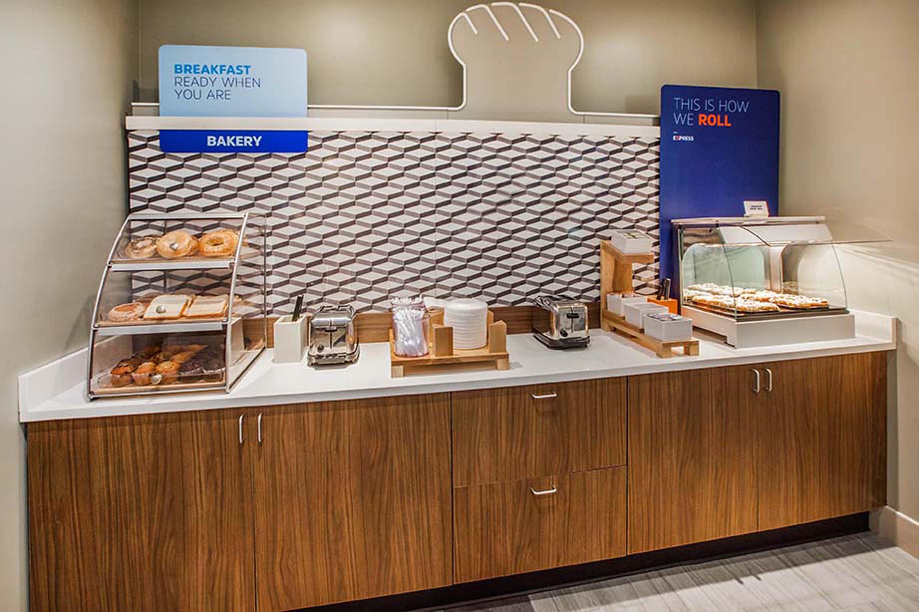 Holiday Inn Express & Suites Lexington Park California By Ihg Exteriör bild