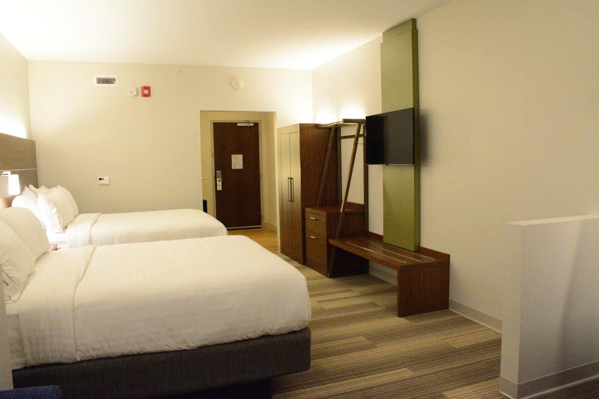 Holiday Inn Express & Suites Lexington Park California By Ihg Exteriör bild