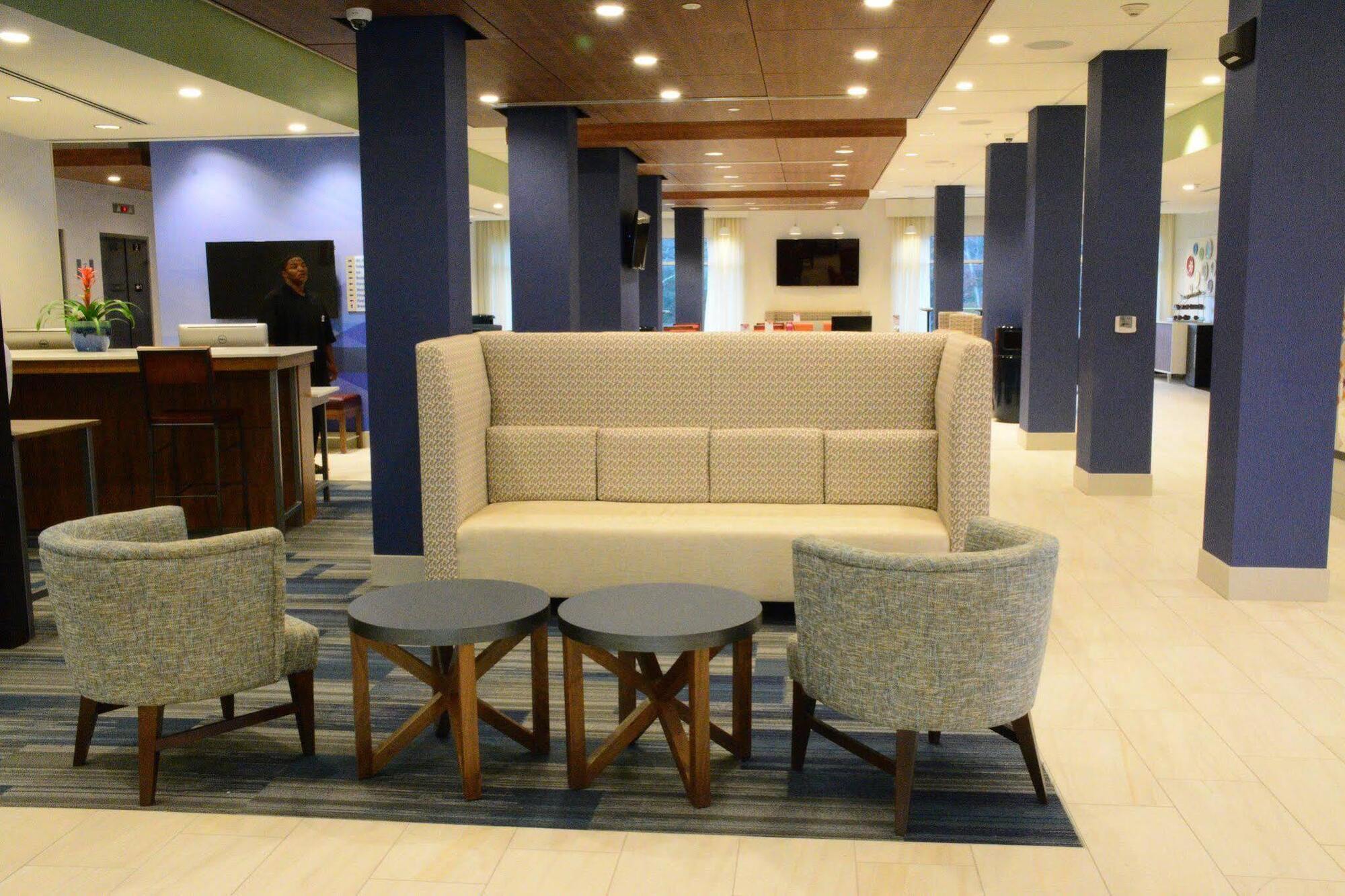 Holiday Inn Express & Suites Lexington Park California By Ihg Exteriör bild